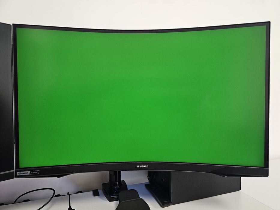 Monitor Gaming curbat Samsung Odyssey G7 27'' 240 Hz