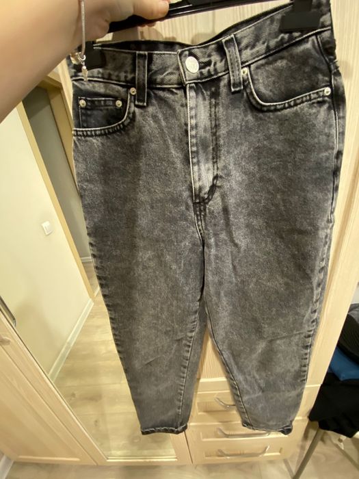 Продам джинсы женские