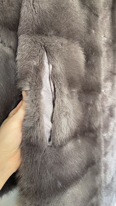 Продам норковую шубу