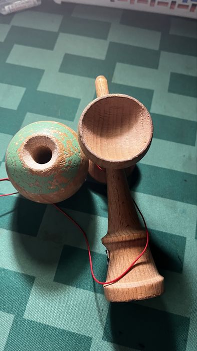 Kendama Krom Nihon “World Champ Owned” stare buna