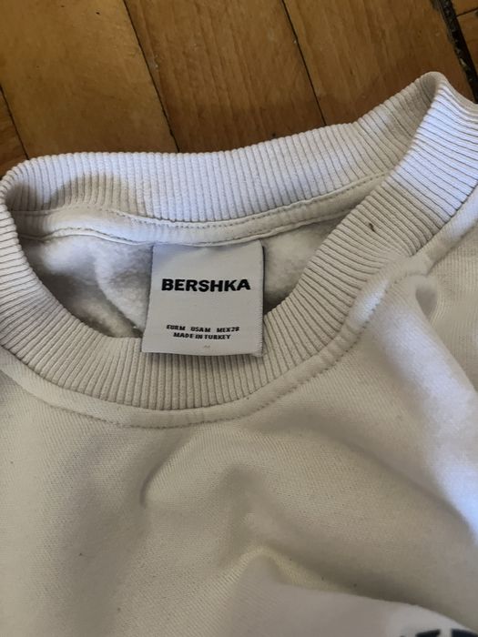 Сет 2 бр. маркови суитчъри Champion и Bershka – КАТО НОВИ