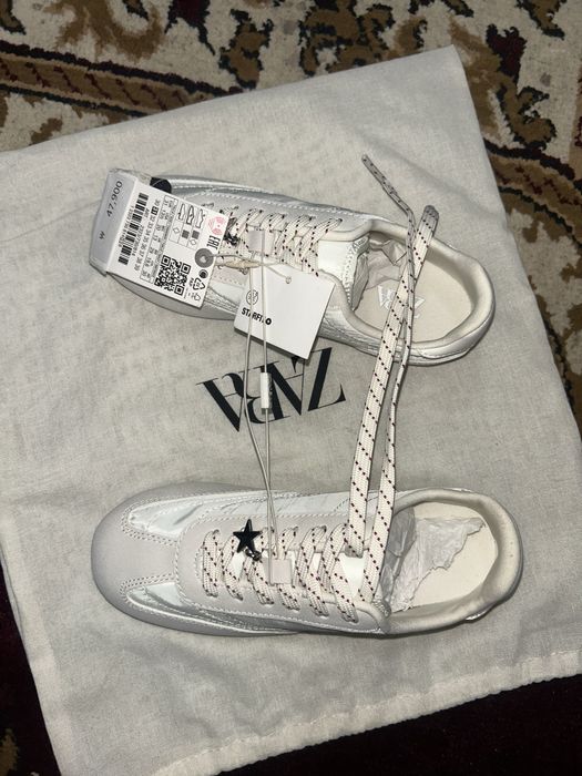 Original ZARA SNEKAERS 31 razmer