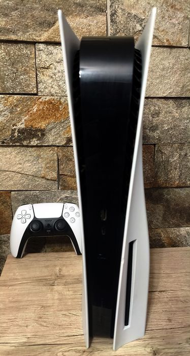 PlayStation 5 / Ps5 Disc Edition 1TB SSD cu +20 Jocuri + 1 Maneta Wireless + Accesorii Inlcuse