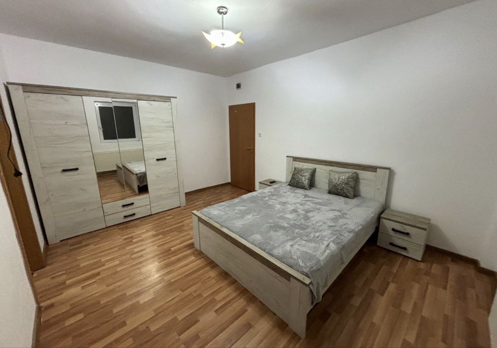 Apartament de închiriat