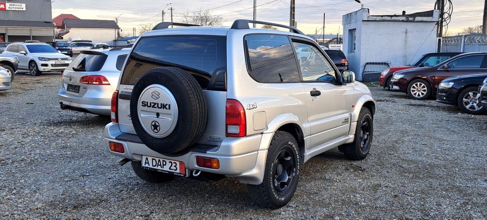 Suzuki Grand Vitara 1.6 BENZINA 4x4 REDUCTOR MANETA mic/MARE an 2005