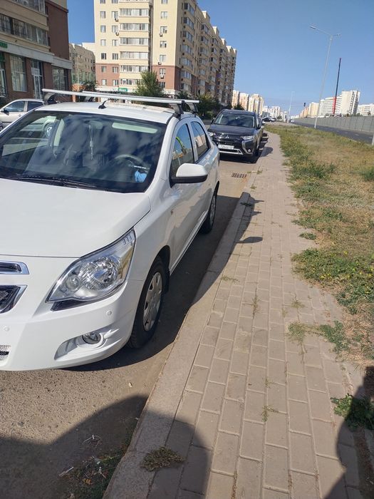 Продам рейлинги LUX на Шевроле Кобальт