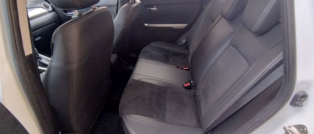 Suzuki Vitara 4x4 automată 1.6 benzină,euro6,carte service.Accept test
