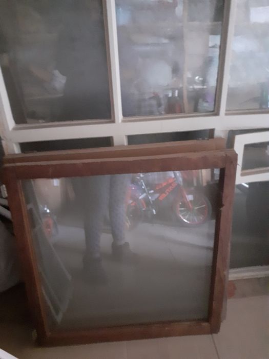 Продам оконную раму