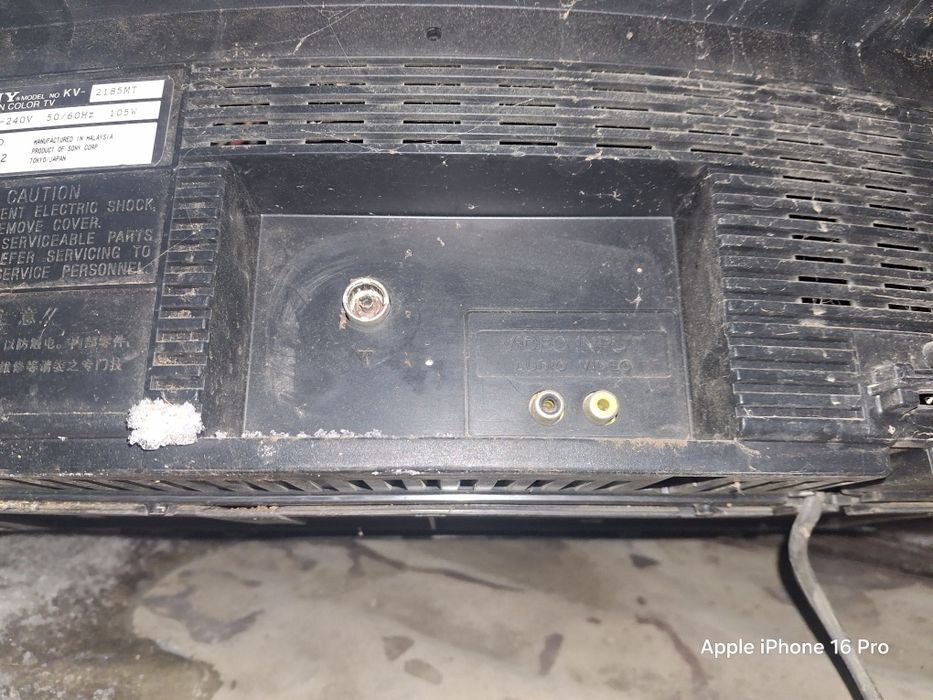 Продается 2 (два) нерабочих телевизора