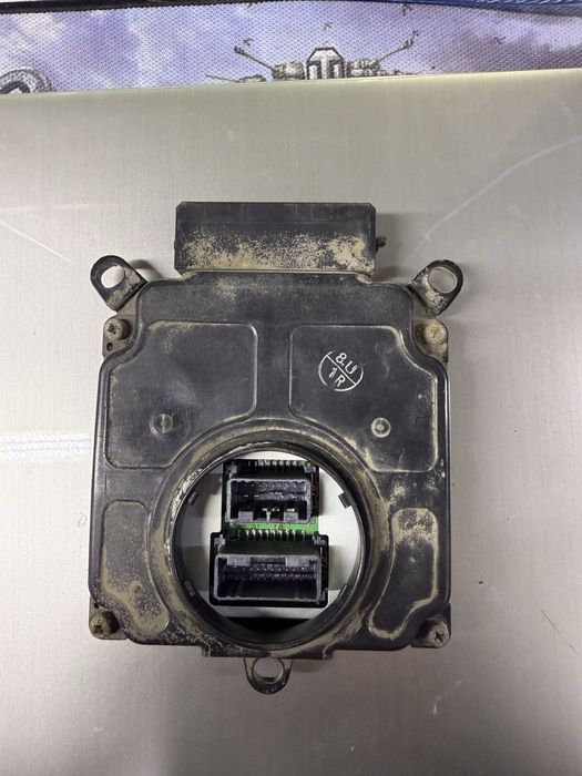 Блок фары Lexus Lx570