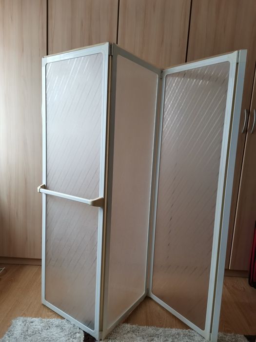 Vind paravan de duș se compune den 3 piese cum se vede în imagine