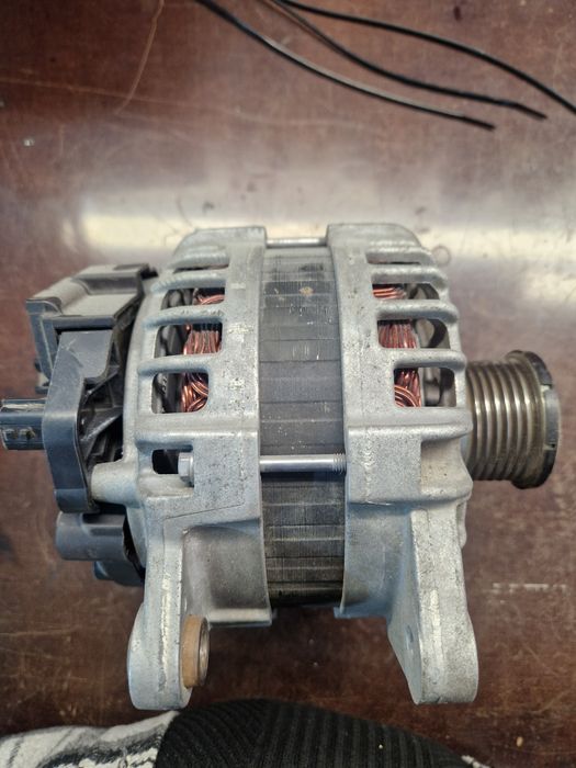 Гениратор Lada Vesta