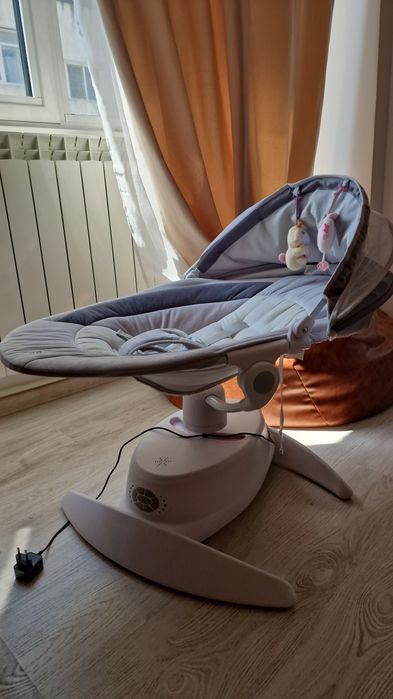 Leagan electric rotativ 360 cu inclinare reglabila, senzor de miscare si telecomanda Caretero Opti gri