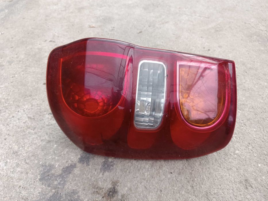 Ляв стоп Toyota Rav4 фейслифт