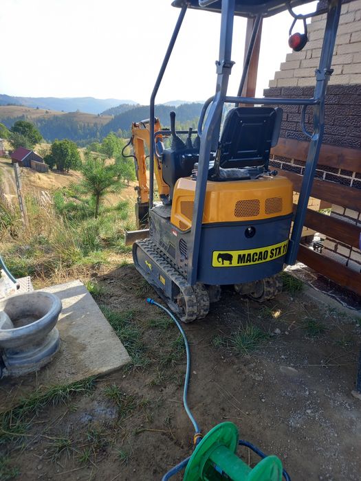 Mini excavator macao stx11