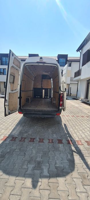 Duba de inchiriat cu sofer