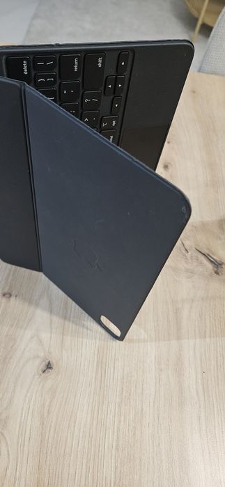 iPad pro magic 11 inch keyboard case