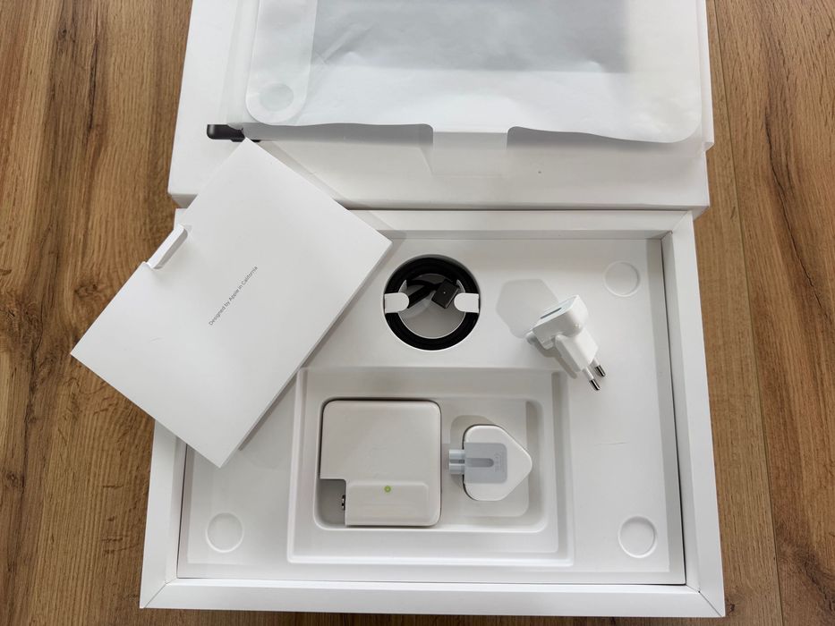 НОВ MacBook Pro 14" M4 MAX 16-CPU, 40-GPU, 64GB RAM, 1TB SSD