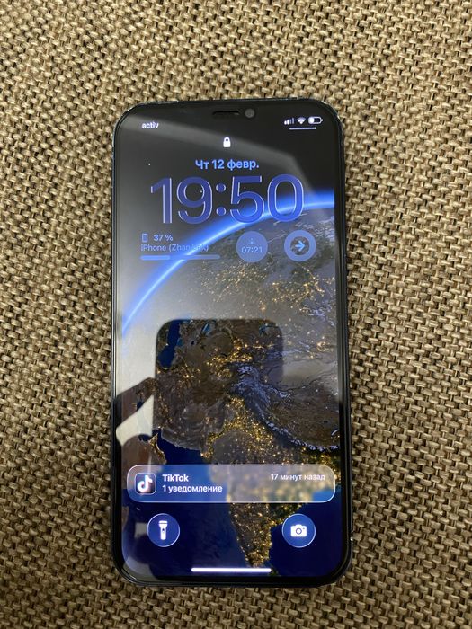 Продается Айфон 12