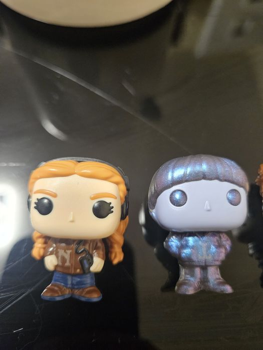 Stranger Things Kinder Joy фигурки