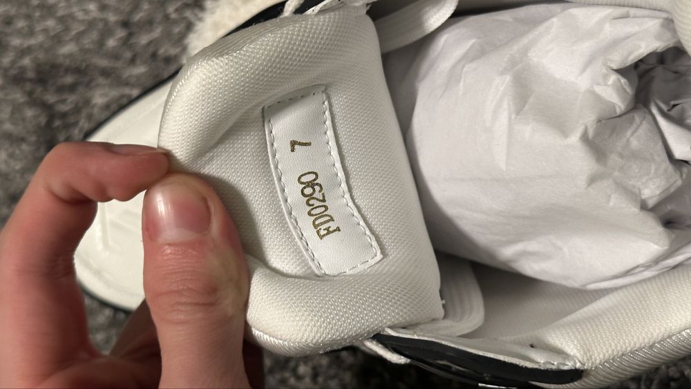 Adidasi Louis Vuitton Trainer Alb Negru Calitate Italia Premium 41 Noi