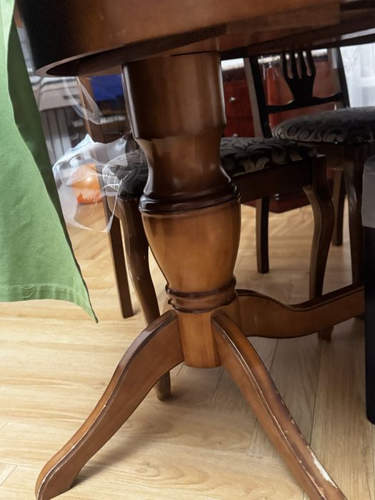 Стол деревянный круглый