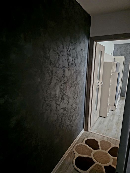 Inchiriez  apartament micro 5