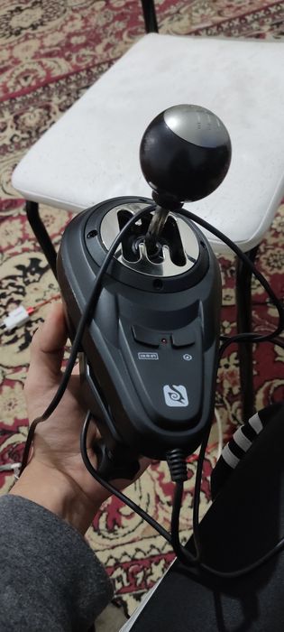 Игровой руль с 3 педалями и кпп