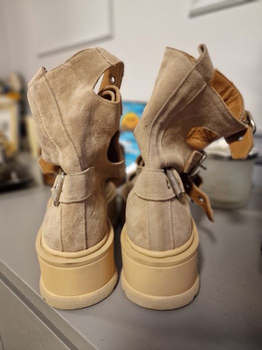 Ghete MOJA cu catarama