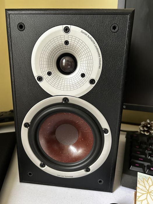 Звукова система Dali Specter 2 Edifier T5 Yamaha A-S300 Fiio K11 R2R  IFI Power X