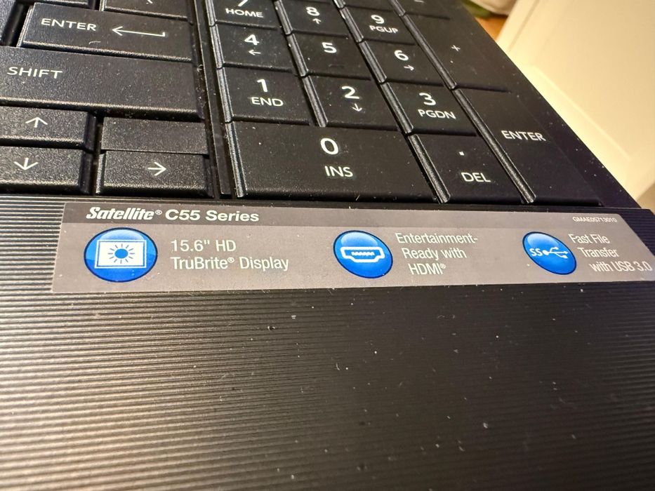 Laptop Toshiba Satellite C55D-A-5120 – Ca Nou, Neutilizat!*