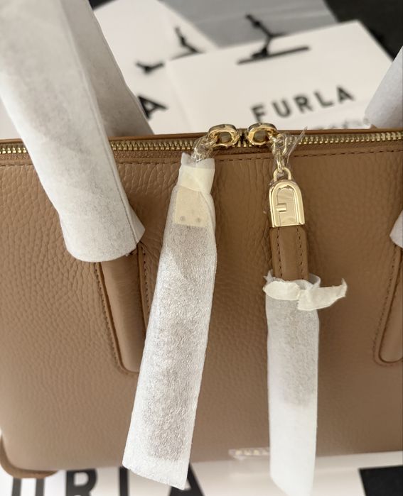 FURLA -нови оригинални