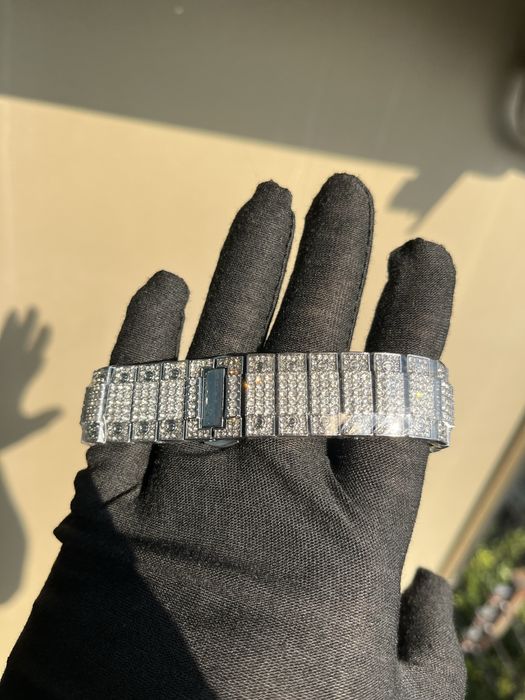 Унисекс часовник НАМАЛЕН!