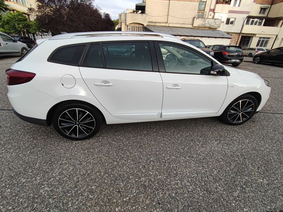 RENAULT Megane 2012 — imagine 2