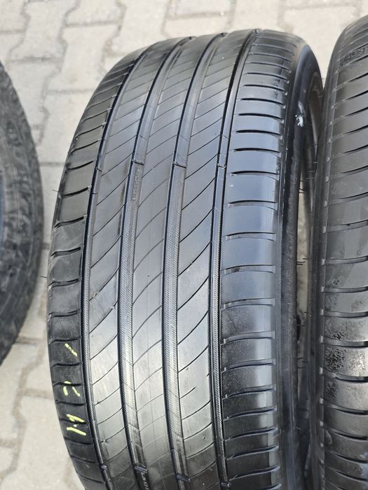 225 45 17 Michelin