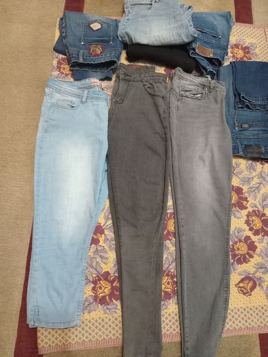 Продам джинсы 46-48 размеры