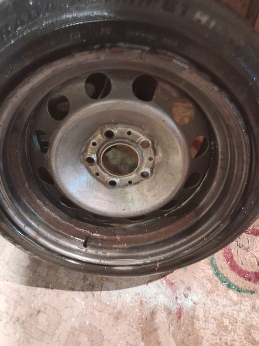 Продам ризину зимние на 17.