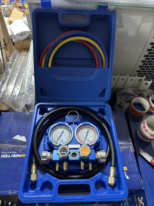 Baterie trusa manometre value vmg-4-r410a freon r32 rampa 4 robineti3 furtunuri geanta  nou toata gama sc frigmacool srl focsani magazin frigotehnie