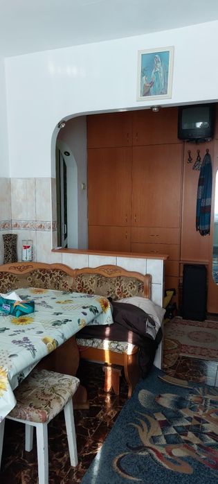 Renovez apartamentul și vand tot