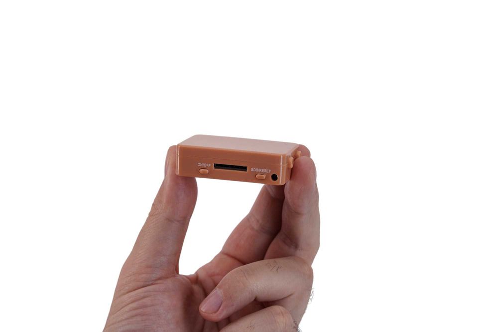 Cutiuta GSM de copiat +micro casca de copiat + sisteme casti 3 baterii