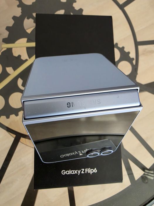 Samsung galaxy z Flip 6