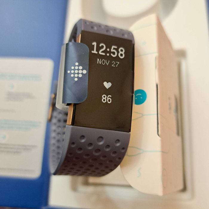 Фитнес гривни Fitbit Charge 2