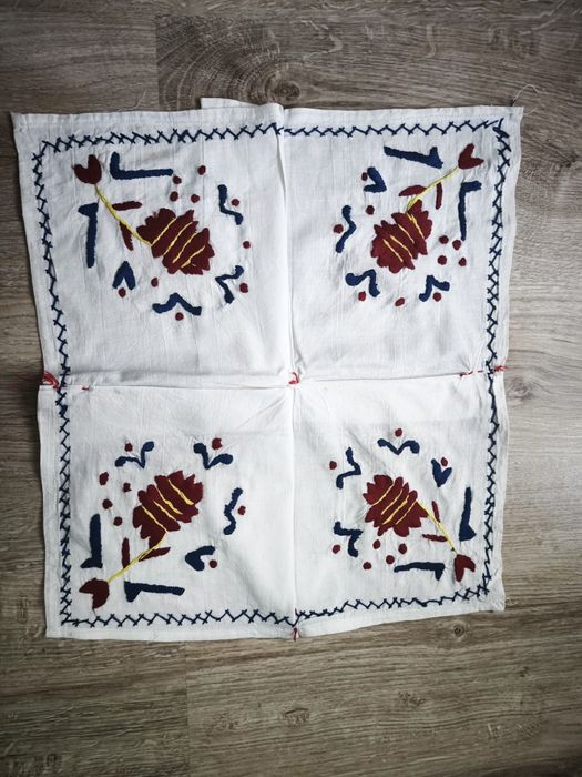 Карета от плат с бродерия