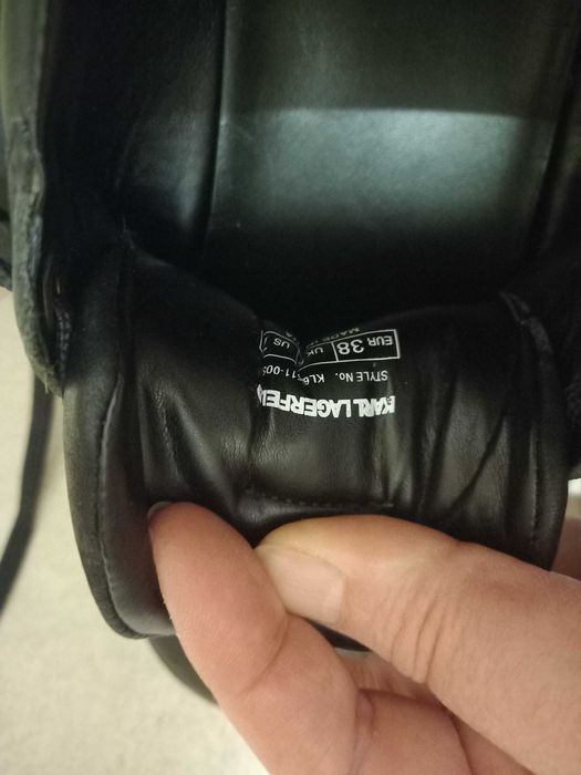 Дамски спортни обувки