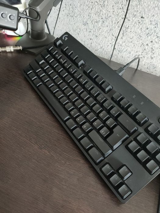 Клавиатура Logitech G Pro Mechanical Gaming черный