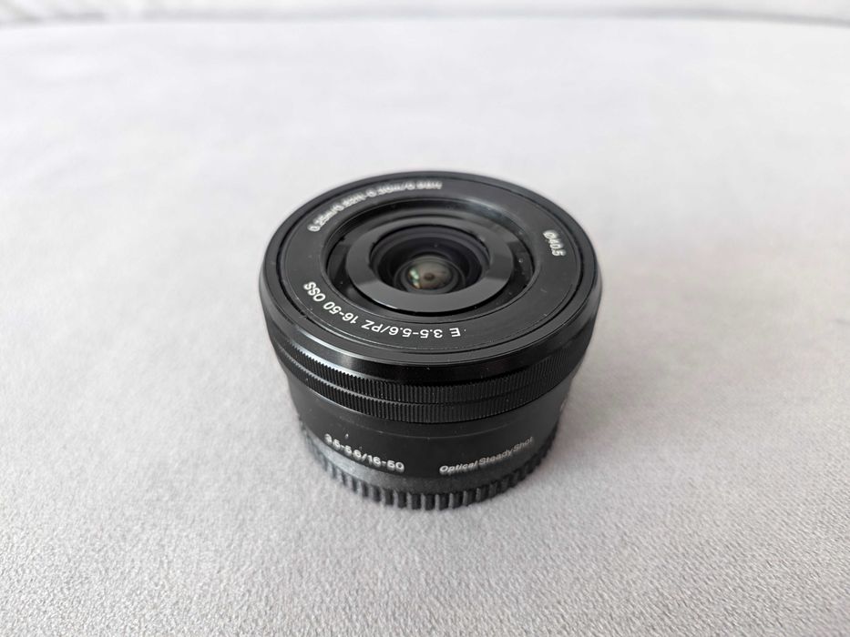 Obiectiv Sony E PZ 16-50mm F3.5-5.6 OSS