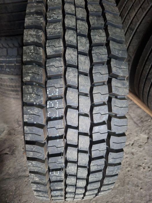 Шины в ассортименте [285/70R19.5]