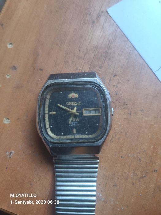 soat ORIENT 1950 YILLARDA ishlab chiqarilgan