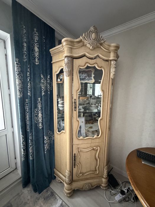 Витрины в гостинную