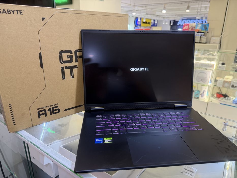 Ноутбук Gigabyte RTX5050
